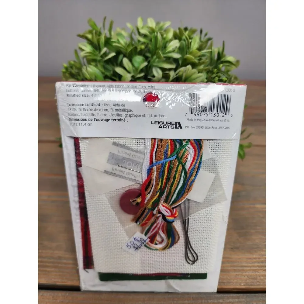 Christmas Quickies BEAR ORNAMENT Small Counted Cross Stitch Kit 113012